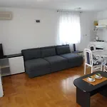 Apartment Dora