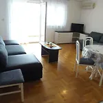 Apartment Dora